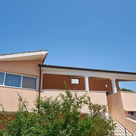 Lumi * Rogoznica (Sibenik-Knin)