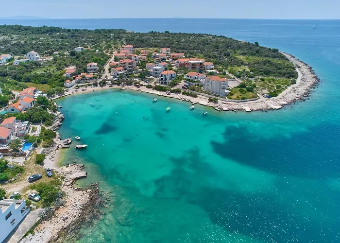 Lumi * Rogoznica (Sibenik-Knin)