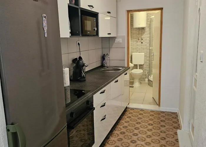 Lumi Rogoznica (Sibenik-Knin)